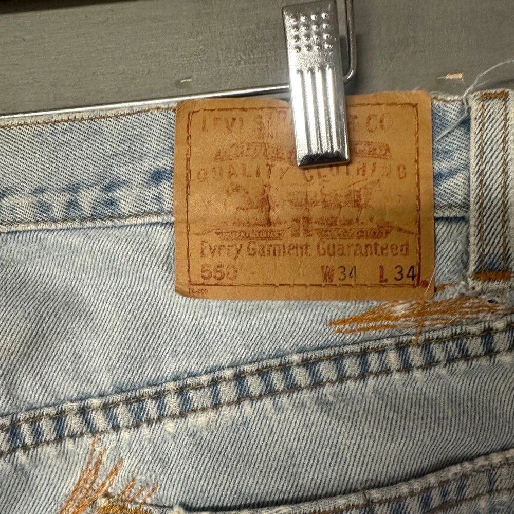 Levis 550 Relaxed Fit Light‎ Wash Distressed Jeans Mens 34x34 Tapered Leg Blue